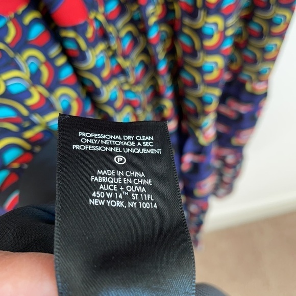 Alice+Olivia Karolina Blouson Sleeve Midi Dress in Mod Moon 2 - Picture 15 of 15